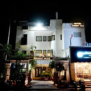 Hotel Cresent - Near Assi Ghat ***